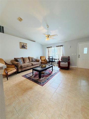 16 PECAN DRIVE LOOP, Ocala, FL 34472