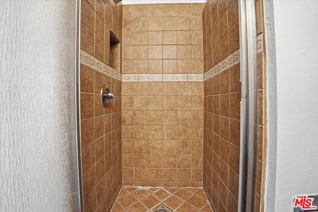27071 Overlook Lane, Lake Arrowhead, CA 92352