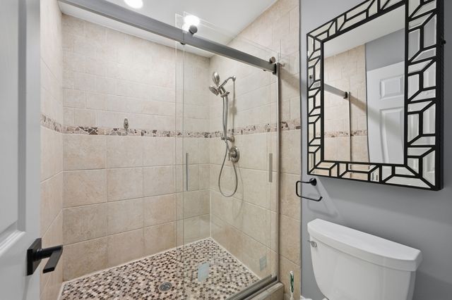 938 Hidden Lake Drive 938, Buffalo Grove, IL 60089