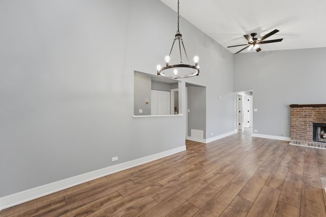 938 Hidden Lake Drive 938, Buffalo Grove, IL 60089