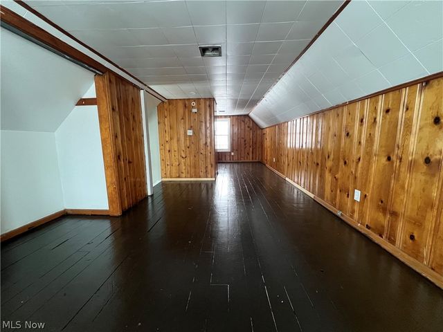 2222 W 98th Street, Cleveland, OH 44102