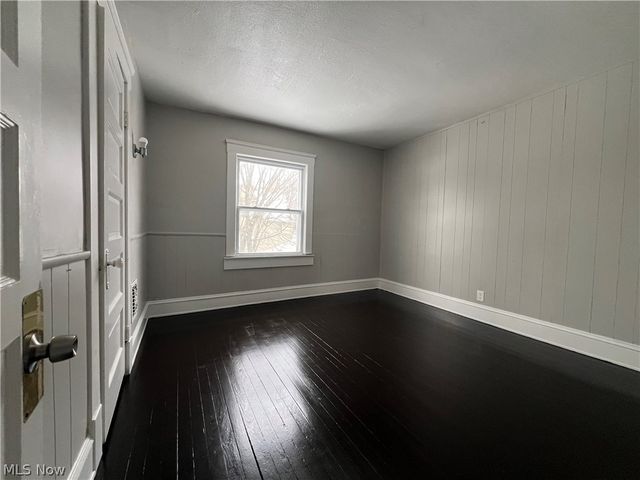 2222 W 98th Street, Cleveland, OH 44102