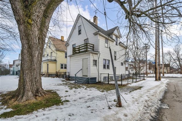 2222 W 98th Street, Cleveland, OH 44102