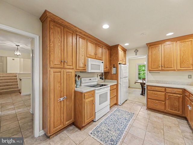 1006 ISABELLA DR, Stafford, VA 22554