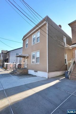 125-129 Malvern Street, Newark, NJ 07105