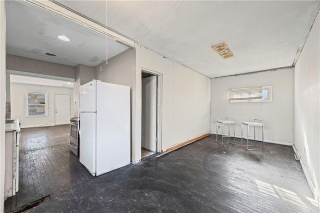 4200 Monroe Avenue, Kansas City, MO 64130