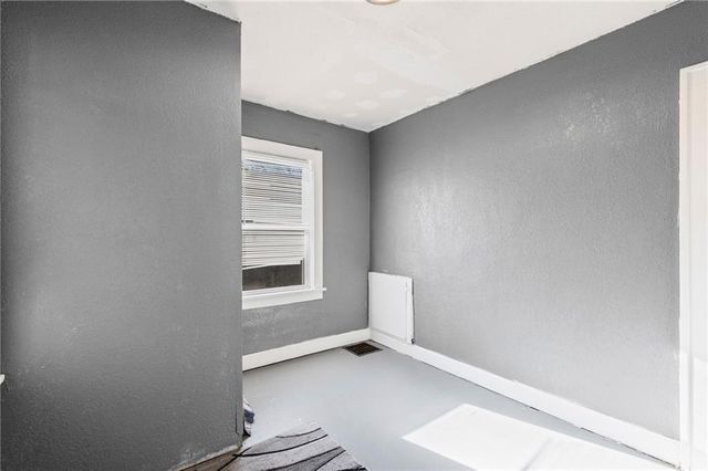 4200 Monroe Avenue, Kansas City, MO 64130