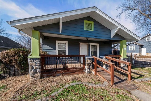 4200 Monroe Avenue, Kansas City, MO 64130
