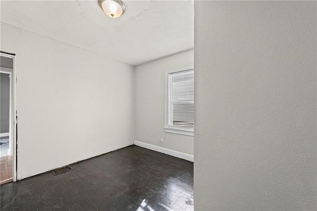 4200 Monroe Avenue, Kansas City, MO 64130