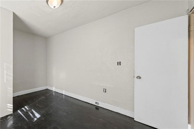 4200 Monroe Avenue, Kansas City, MO 64130