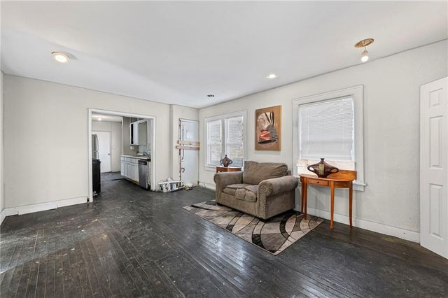 4200 Monroe Avenue, Kansas City, MO 64130