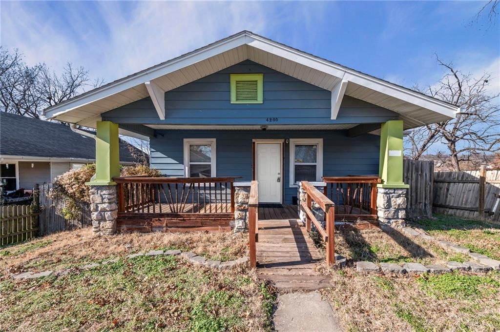 4200 Monroe Avenue, Kansas City, MO 64130