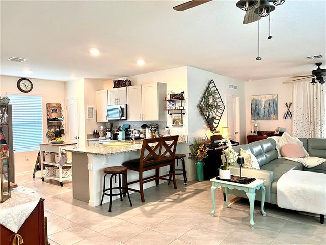 224 MEGHAN CIRCLE, Deland, FL 32724