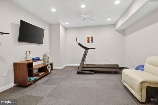 11300 WATER POINTE CIR, Reston, VA 20194