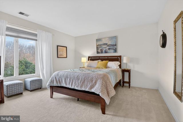 11300 WATER POINTE CIR, Reston, VA 20194