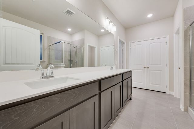 2911 Mossy Oak Drive, Terrell, TX 75160