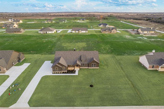 2911 Mossy Oak Drive, Terrell, TX 75160