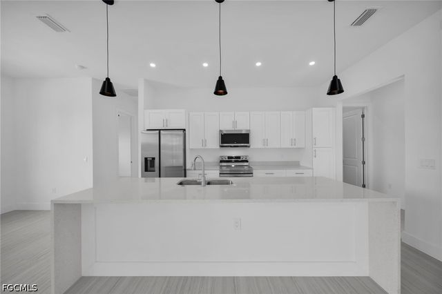 3423 NE 13th AVE, Cape Coral, FL 33909