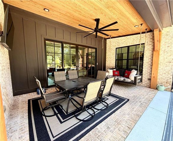 8535 Loy Lane, Gainesville, GA 30506