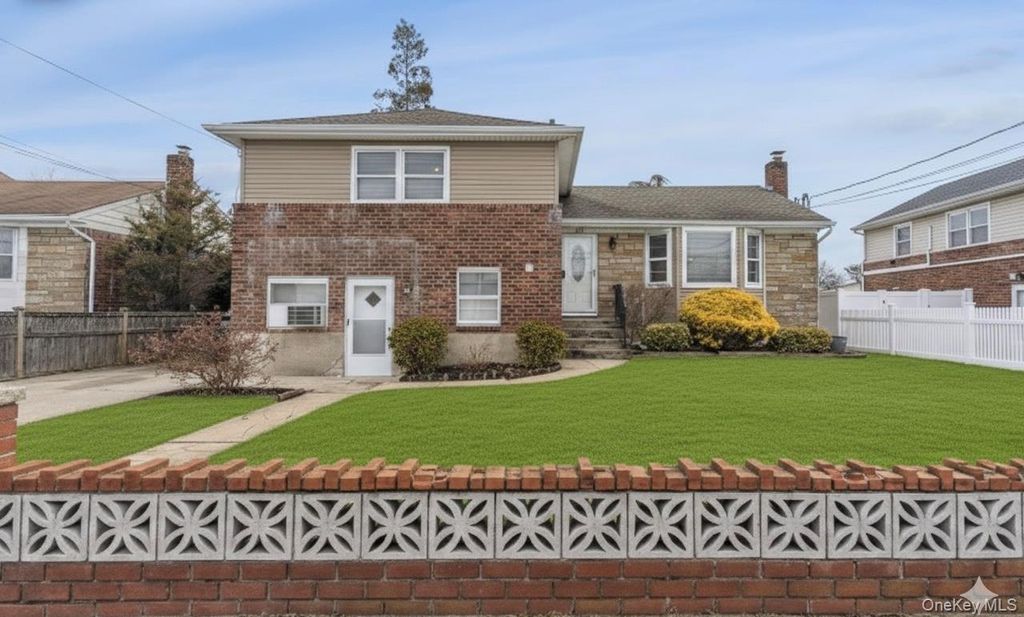 253 E Meadow Avenue, East Meadow, NY 11554