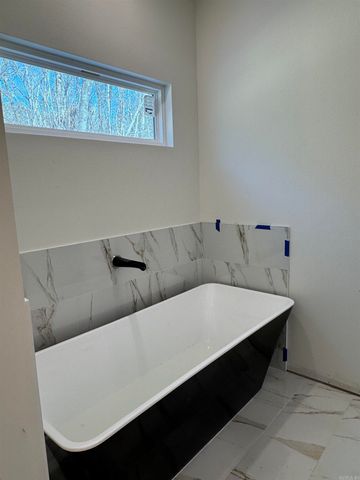 7166 Moon View Place, Alexander, AR 72019