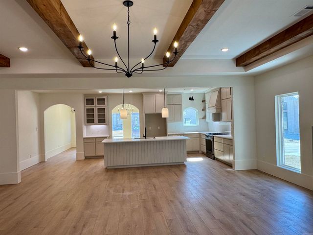 7166 Moon View Place, Alexander, AR 72019