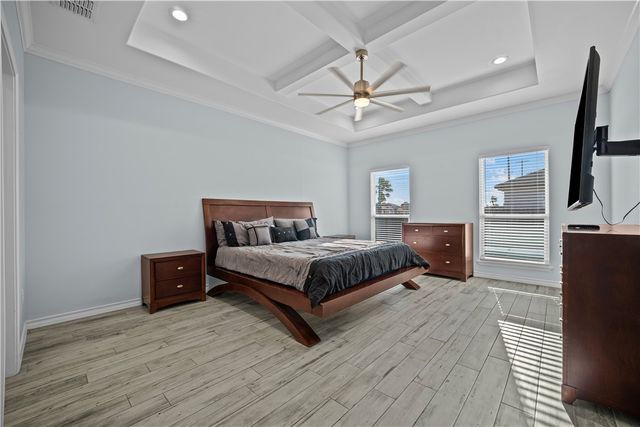 15213 Tesoro Dr, Corpus Christi, TX 78418
