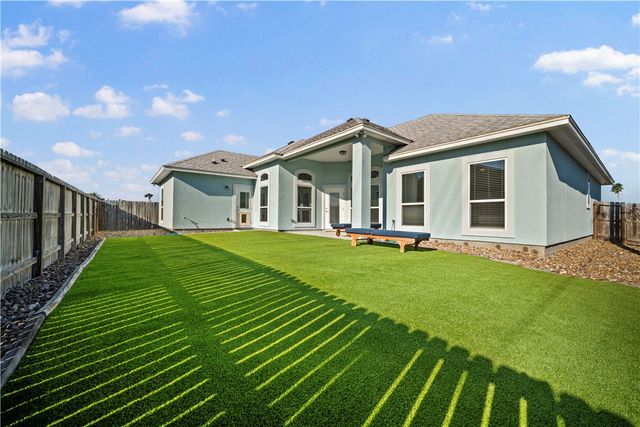 15213 Tesoro Dr, Corpus Christi, TX 78418