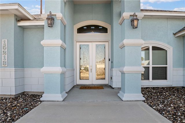 15213 Tesoro Dr, Corpus Christi, TX 78418