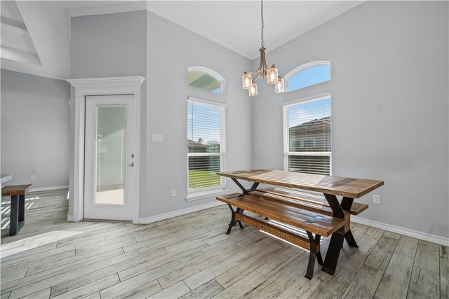 15213 Tesoro Dr, Corpus Christi, TX 78418