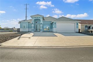 15213 Tesoro Dr, Corpus Christi, TX 78418