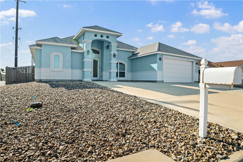 15213 Tesoro Dr, Corpus Christi, TX 78418 — photo 2