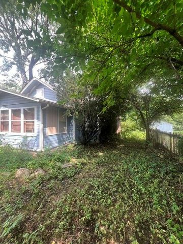 1315 S Osage Street, Independence, MO 64055