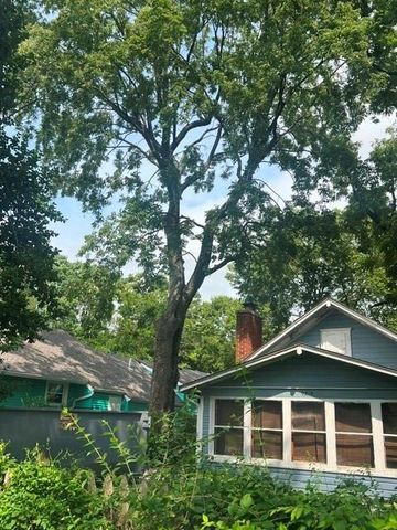 1315 S Osage Street, Independence, MO 64055
