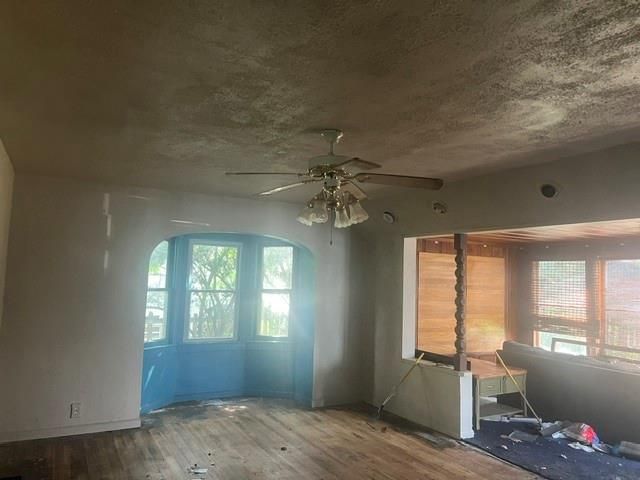 1315 S Osage Street, Independence, MO 64055