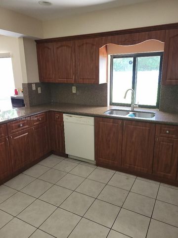 12804 SW 94th Place, Miami, FL 33176