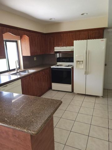 12804 SW 94th Place, Miami, FL 33176