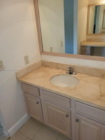 12804 SW 94th Place, Miami, FL 33176