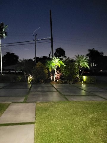 12804 SW 94th Place, Miami, FL 33176