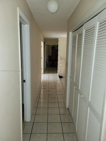 12804 SW 94th Place, Miami, FL 33176