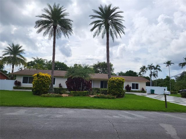 12804 SW 94th Place, Miami, FL 33176
