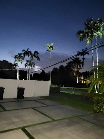 12804 SW 94th Place, Miami, FL 33176