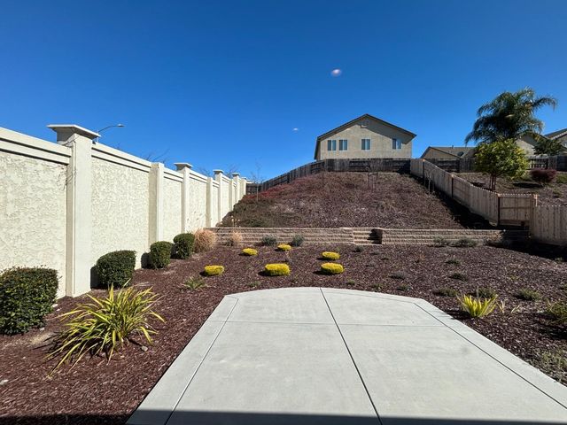 1507 Santana Ranch Drive, Hollister, CA 95023