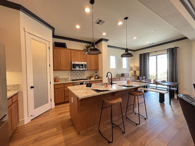 1507 Santana Ranch Drive, Hollister, CA 95023