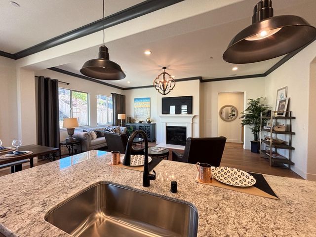 1507 Santana Ranch Drive, Hollister, CA 95023