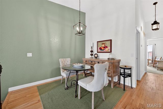 2052 Bayonne Drive 26G, St Charles, MO 63303