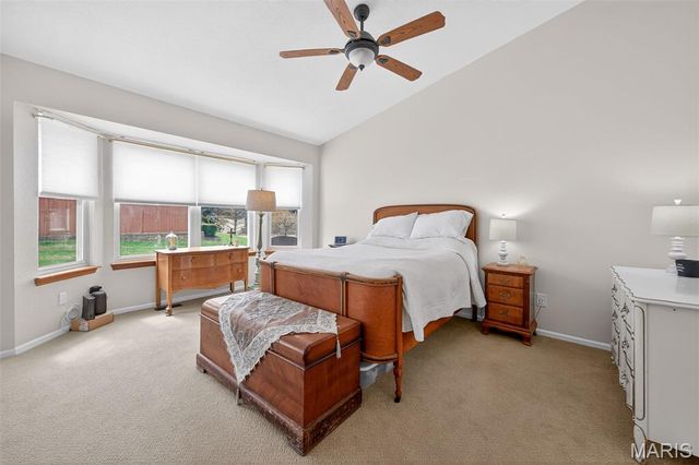 2052 Bayonne Drive 26G, St Charles, MO 63303