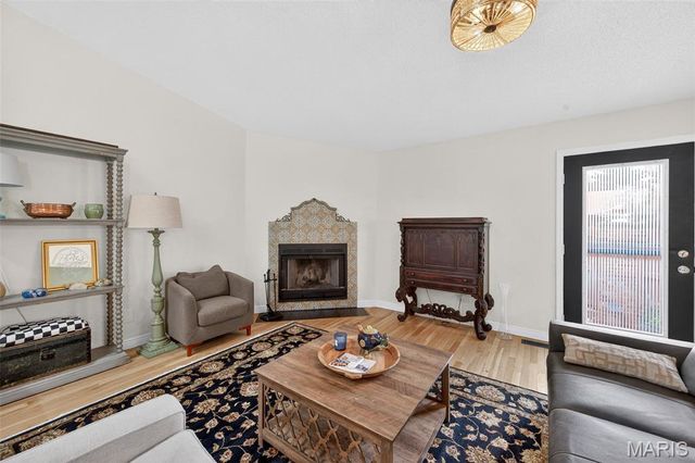 2052 Bayonne Drive 26G, St Charles, MO 63303