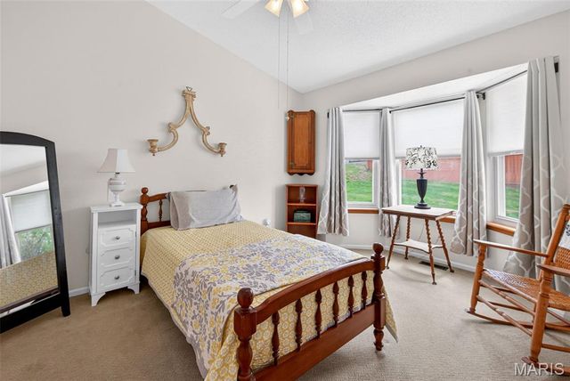 2052 Bayonne Drive 26G, St Charles, MO 63303