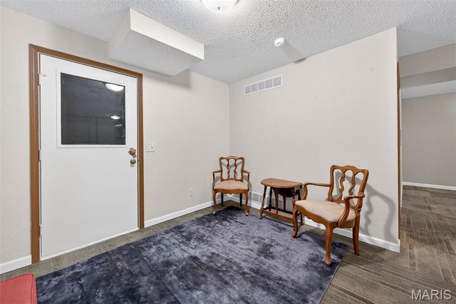 2052 Bayonne Drive 26G, St Charles, MO 63303